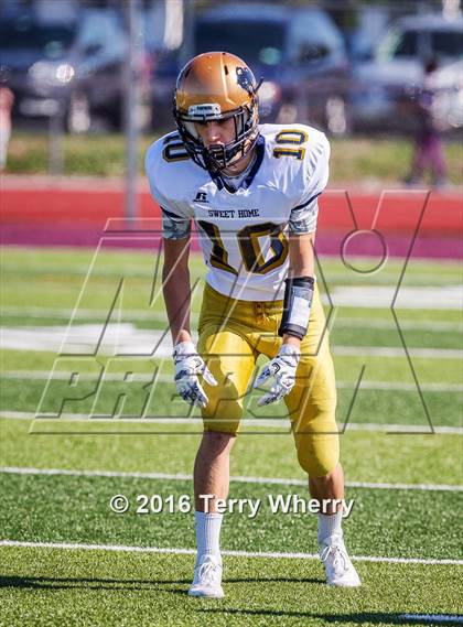 Thumbnail 3 in Kenmore East vs. Sweet Home photogallery.