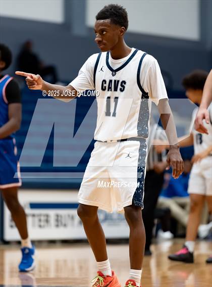 Thumbnail 2 in King @ College Park photogallery.