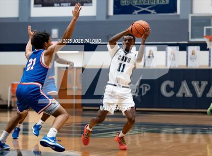 Thumbnail 3 in King @ College Park photogallery.