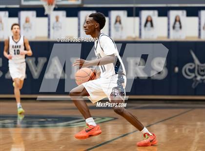 Thumbnail 2 in King @ College Park photogallery.