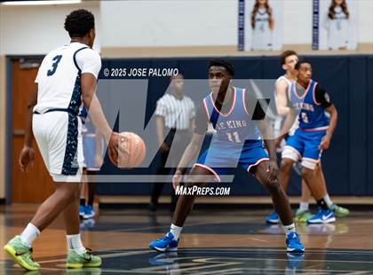 Thumbnail 2 in King @ College Park photogallery.