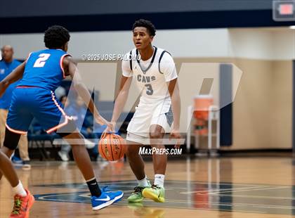 Thumbnail 1 in King @ College Park photogallery.