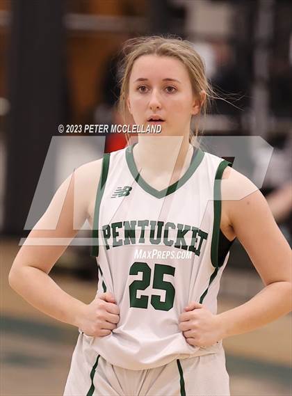 Thumbnail 2 in Amesbury @ Pentucket Regional photogallery.