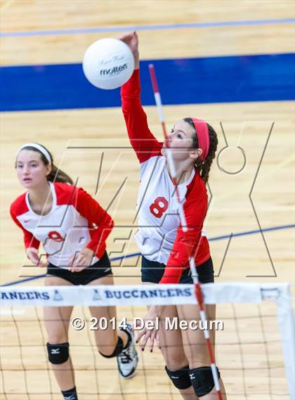 Thumbnail 2 in Clearwater Central Catholic vs. Plant (Berkeley JV Tournament) photogallery.