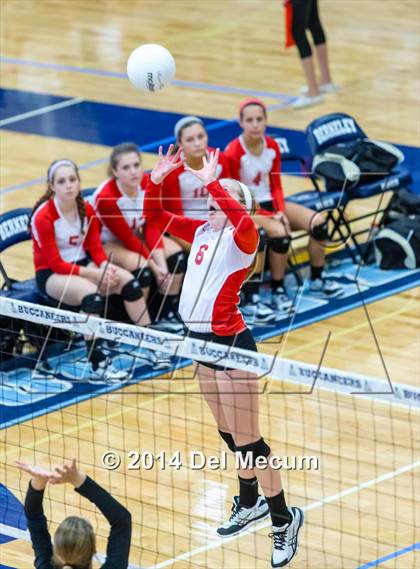Thumbnail 1 in Clearwater Central Catholic vs. Plant (Berkeley JV Tournament) photogallery.
