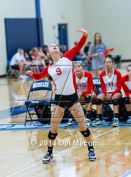 Thumbnail 1 in Clearwater Central Catholic vs. Plant (Berkeley JV Tournament) photogallery.