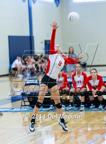 Thumbnail 3 in Clearwater Central Catholic vs. Plant (Berkeley JV Tournament) photogallery.