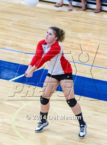Thumbnail 1 in Clearwater Central Catholic vs. Plant (Berkeley JV Tournament) photogallery.