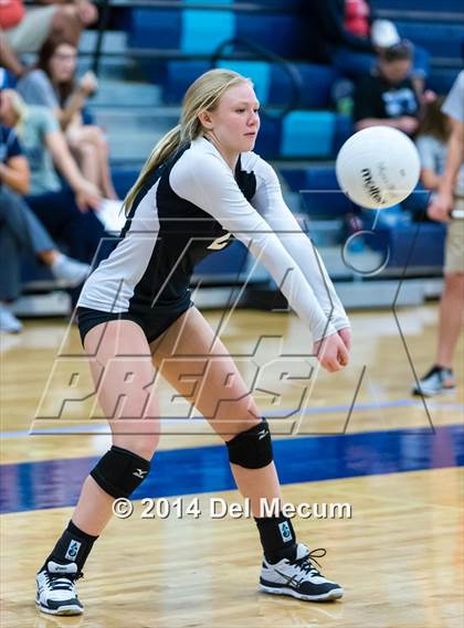 Thumbnail 2 in Clearwater Central Catholic vs. Plant (Berkeley JV Tournament) photogallery.