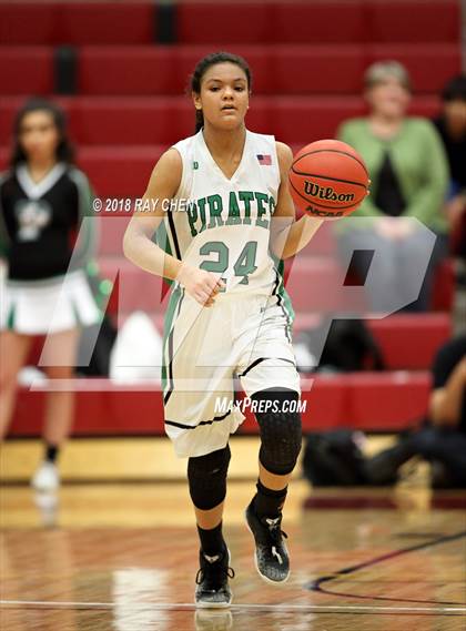 Thumbnail 1 in St. Mary's vs. Lamar (CHSAA 3A Semifinal) photogallery.