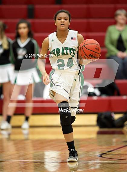 Thumbnail 3 in St. Mary's vs. Lamar (CHSAA 3A Semifinal) photogallery.