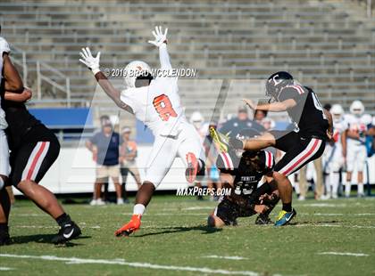 Thumbnail 3 in Sachse vs Trinity photogallery.