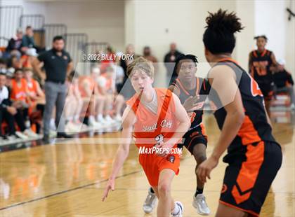 Thumbnail 1 in Grand Saline vs Gilmer photogallery.