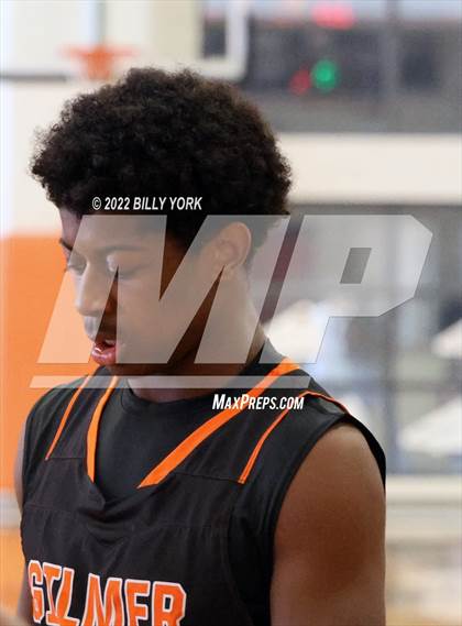 Thumbnail 1 in Grand Saline vs Gilmer photogallery.