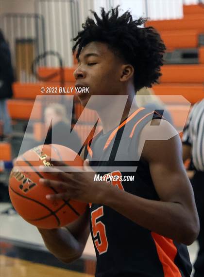 Thumbnail 1 in Grand Saline vs Gilmer photogallery.