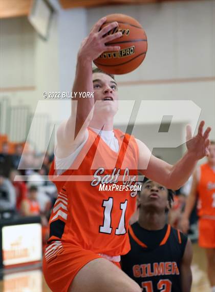 Thumbnail 3 in Grand Saline vs Gilmer photogallery.