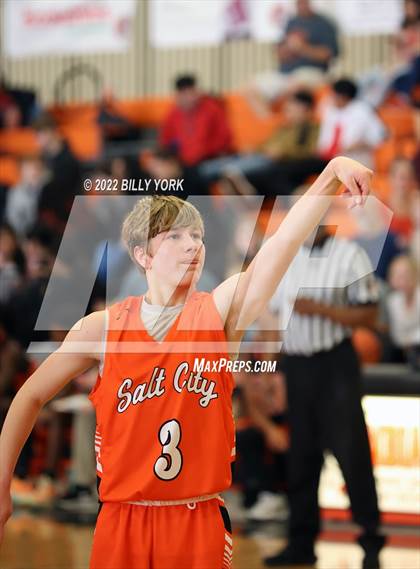 Thumbnail 2 in Grand Saline vs Gilmer photogallery.