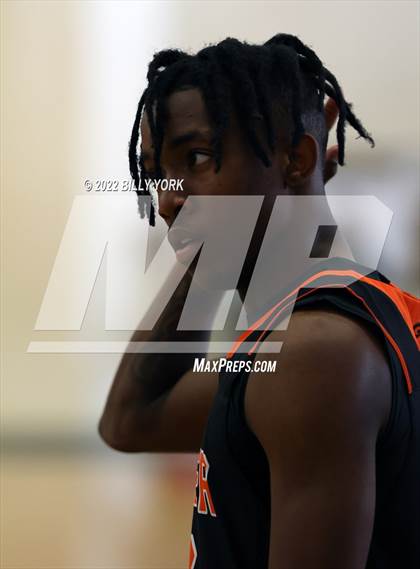 Thumbnail 2 in Grand Saline vs Gilmer photogallery.