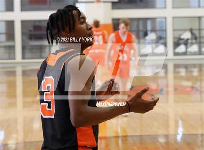 Thumbnail 3 in Grand Saline vs Gilmer photogallery.