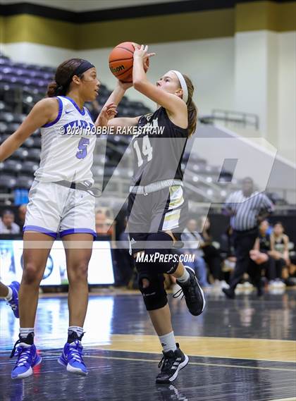 Thumbnail 2 in Kaufman vs Tyler (Kaufman Tournament) photogallery.