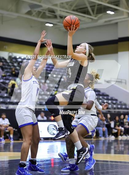 Thumbnail 1 in Kaufman vs Tyler (Kaufman Tournament) photogallery.