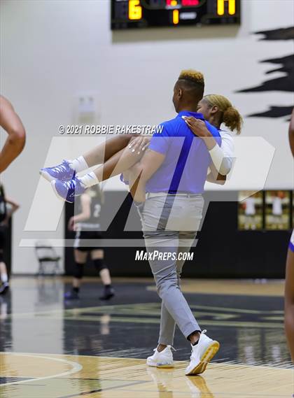 Thumbnail 2 in Kaufman vs Tyler (Kaufman Tournament) photogallery.