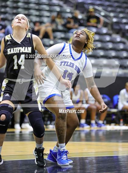 Thumbnail 1 in Kaufman vs Tyler (Kaufman Tournament) photogallery.