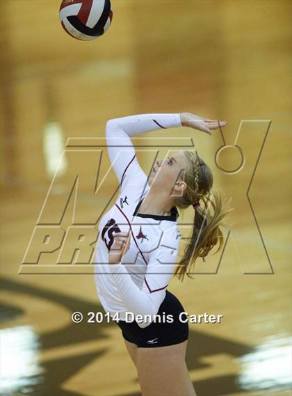 Thumbnail 3 in Cambridge vs. Lambert photogallery.