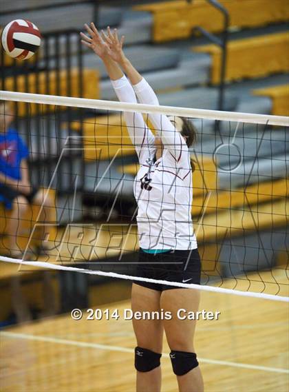 Thumbnail 3 in Cambridge vs. Lambert photogallery.