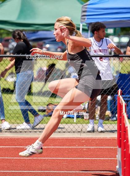 Thumbnail 3 in Lake Houston Conquerors Invitational (100M Hurdles) photogallery.