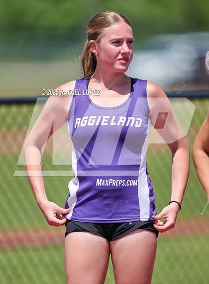 Thumbnail 1 in Lake Houston Conquerors Invitational (100M Hurdles) photogallery.