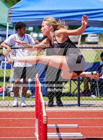 Thumbnail 3 in Lake Houston Conquerors Invitational (100M Hurdles) photogallery.