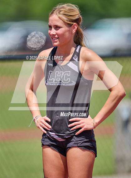 Thumbnail 3 in Lake Houston Conquerors Invitational (100M Hurdles) photogallery.
