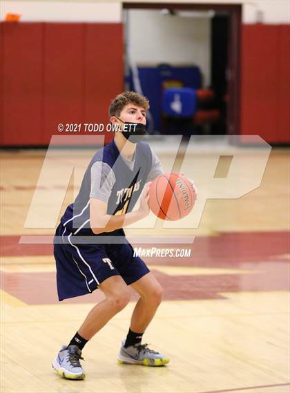 Thumbnail 2 in Webster Thomas @ Mendon photogallery.