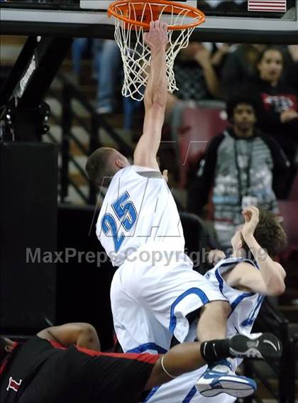 Thumbnail 3 in Fairfield vs. Rocklin (CIF SJS D2 Final) photogallery.