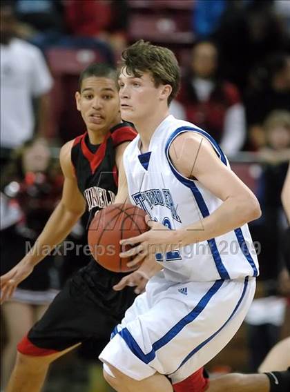 Thumbnail 3 in Fairfield vs. Rocklin (CIF SJS D2 Final) photogallery.