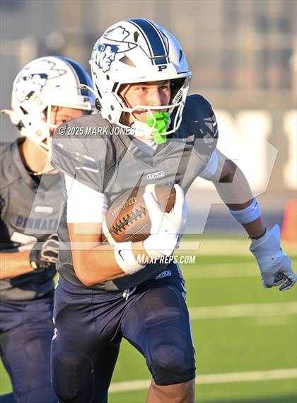 Thumbnail 1 in JV: Pinnacle vs. Corona del Sol photogallery.