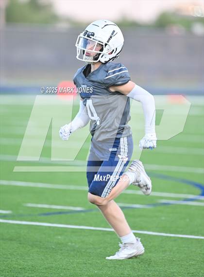 Thumbnail 1 in JV: Pinnacle vs. Corona del Sol photogallery.