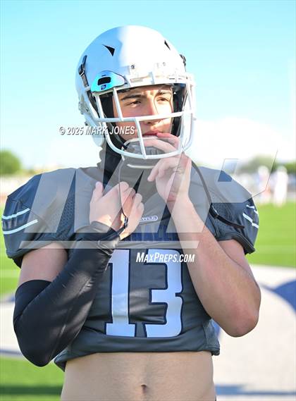 Thumbnail 1 in JV: Pinnacle vs. Corona del Sol photogallery.