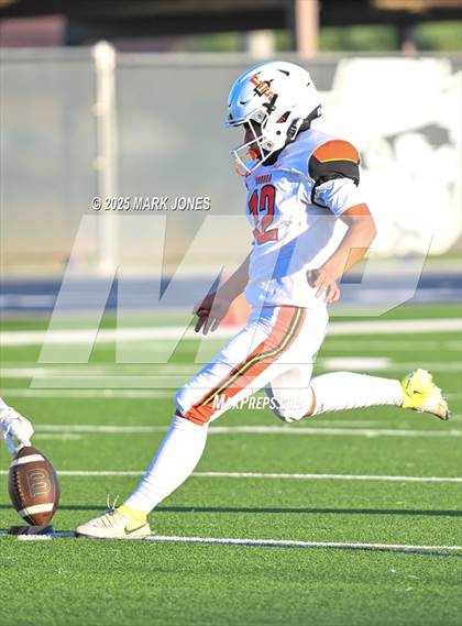 Thumbnail 3 in JV: Pinnacle vs. Corona del Sol photogallery.