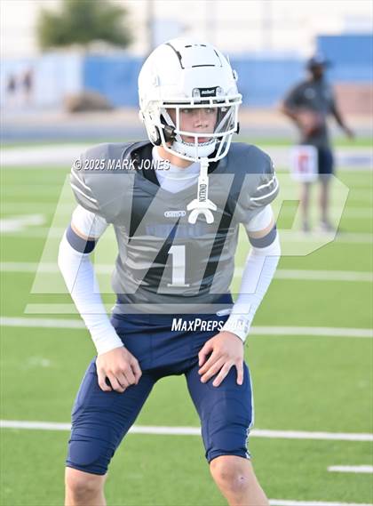 Thumbnail 2 in JV: Pinnacle vs. Corona del Sol photogallery.