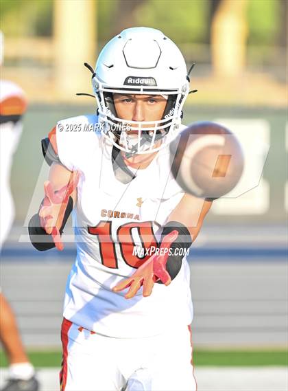 Thumbnail 3 in JV: Pinnacle vs. Corona del Sol photogallery.