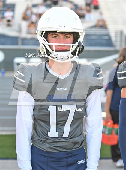 Thumbnail 3 in JV: Pinnacle vs. Corona del Sol photogallery.