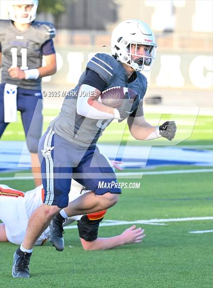 Thumbnail 3 in JV: Pinnacle vs. Corona del Sol photogallery.
