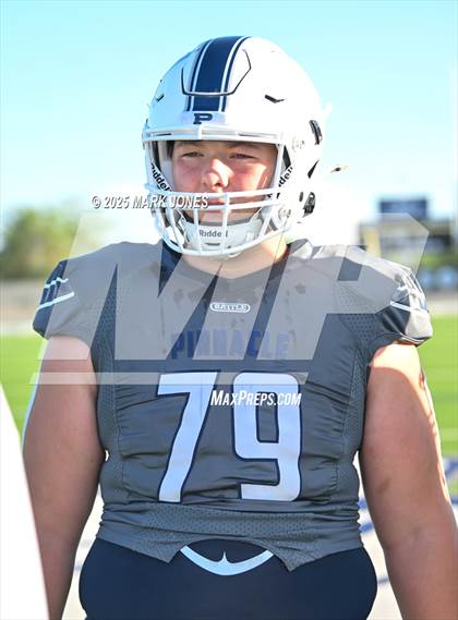 Thumbnail 2 in JV: Pinnacle vs. Corona del Sol photogallery.