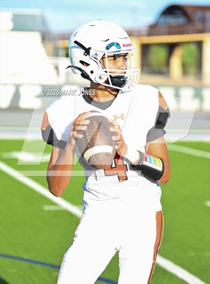 Thumbnail 3 in JV: Pinnacle vs. Corona del Sol photogallery.