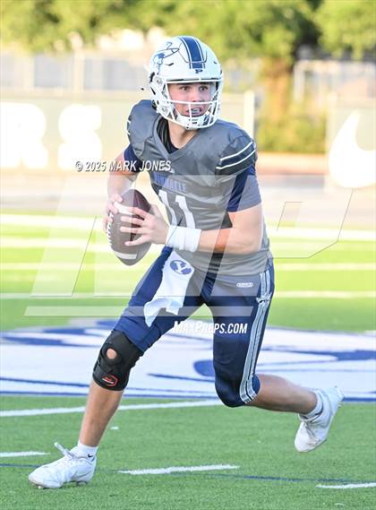 Thumbnail 1 in JV: Pinnacle vs. Corona del Sol photogallery.