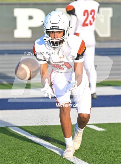 Thumbnail 1 in JV: Pinnacle vs. Corona del Sol photogallery.