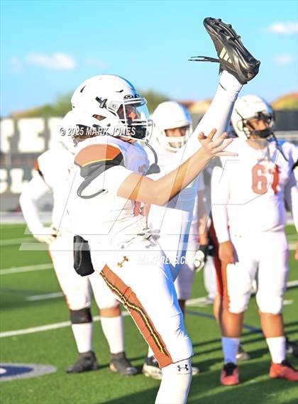 Thumbnail 3 in JV: Pinnacle vs. Corona del Sol photogallery.