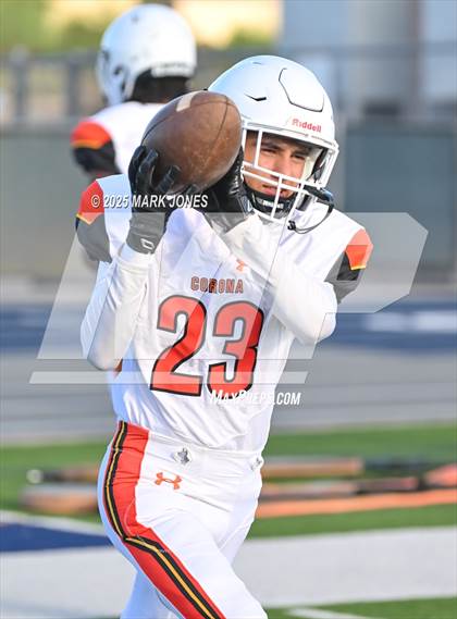 Thumbnail 2 in JV: Pinnacle vs. Corona del Sol photogallery.